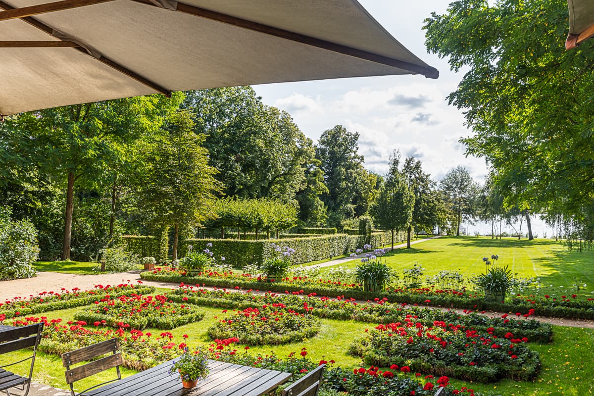 Blick auf den seeseitigen Garten der Liebermann-Villa am Wannsee.